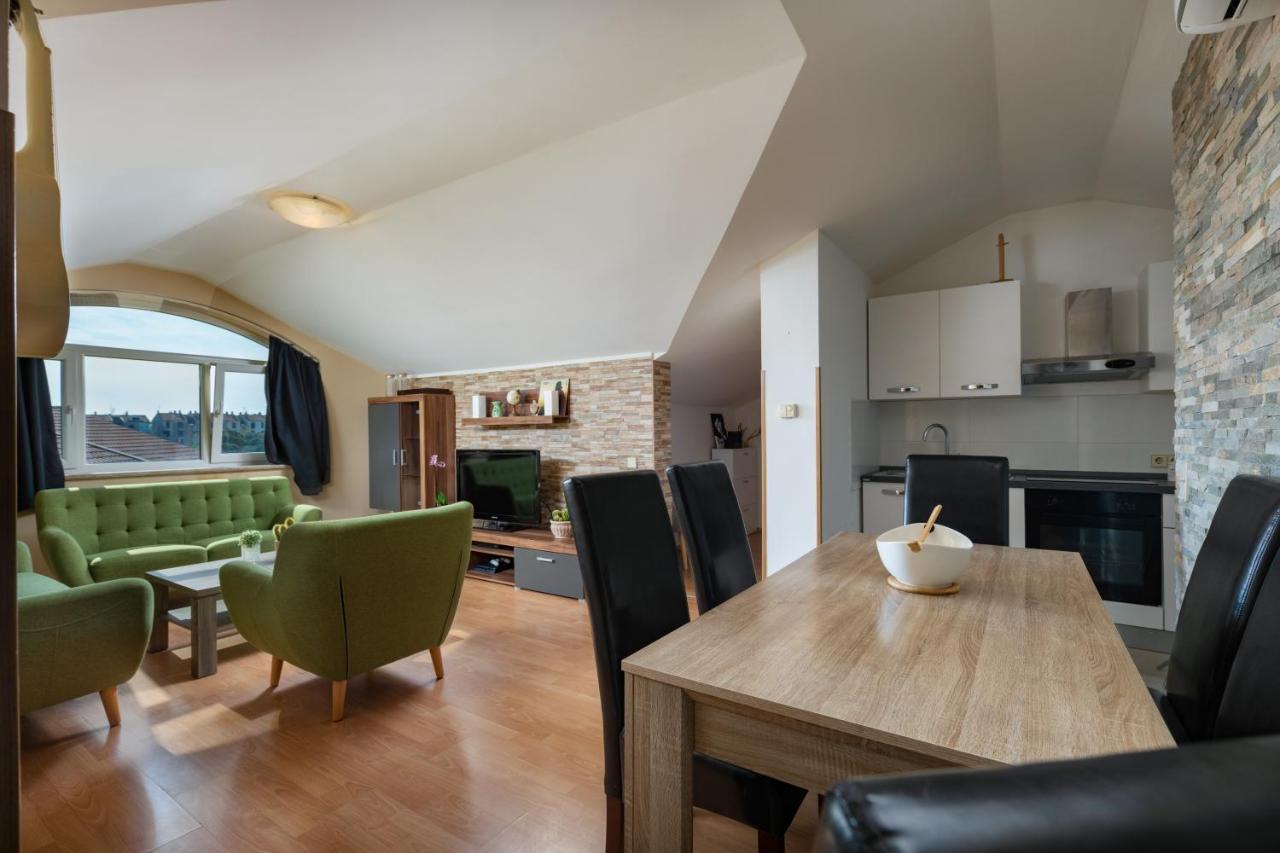 Apartman Zappa Apartment *